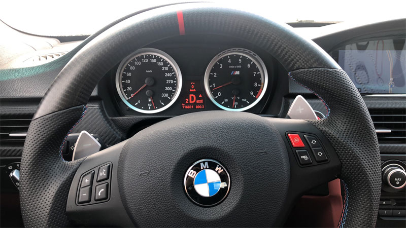 steering-wheel-off-center