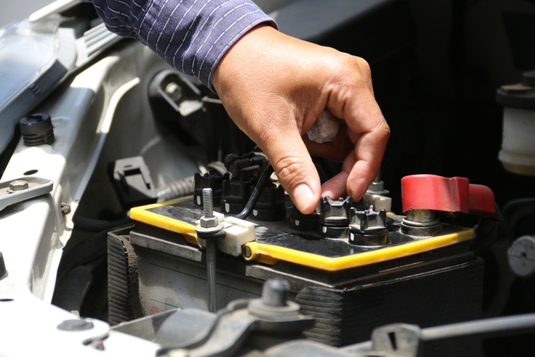 How Long Does a Car Battery Last?