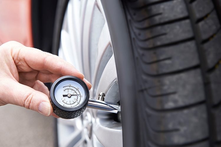 tyre pressure gauge