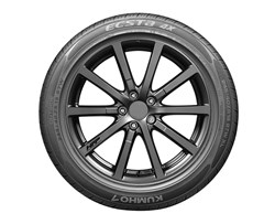 Kumho Tyres ECSTA 4X KU22 Tyre Tread Profile