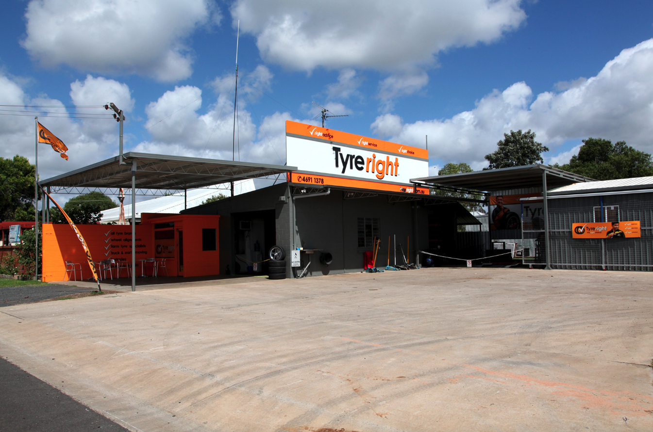 Tyreright Oakey