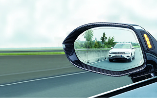 Mirrors with Lane Assist